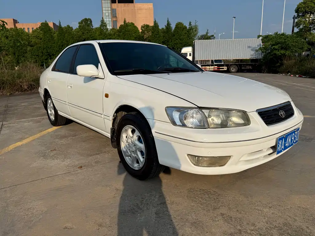 Toyota Camry 01 2.2L AT