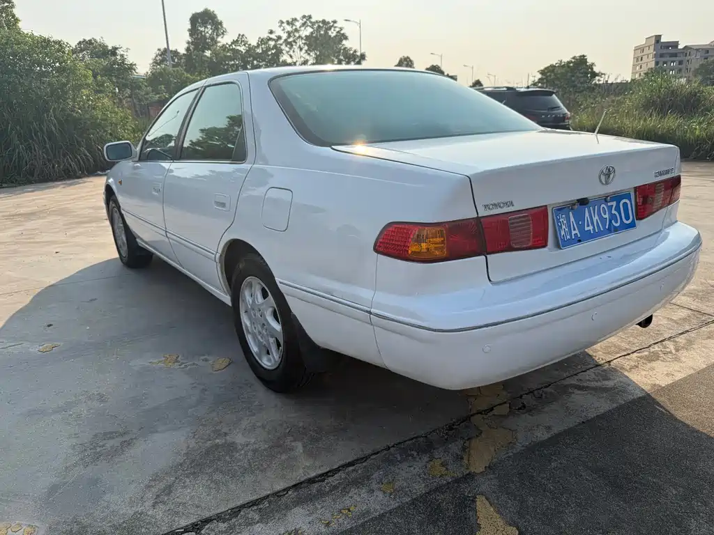 Toyota Camry 01 2.2L AT