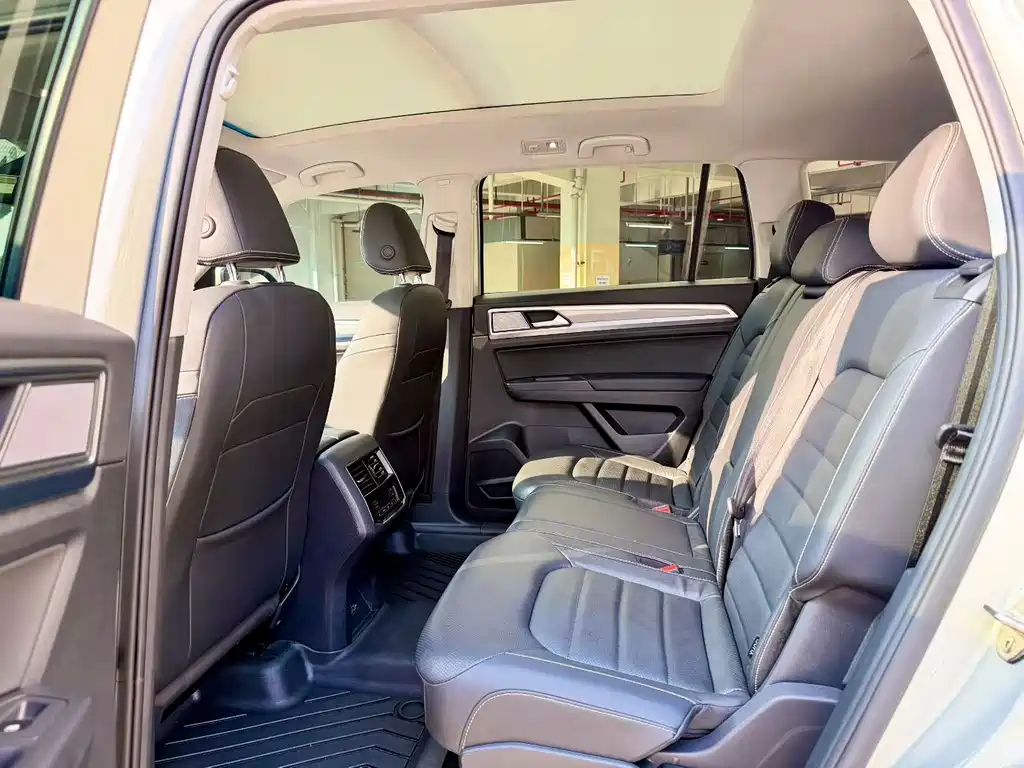 Volkswagen Teramont — миниатюра 5
