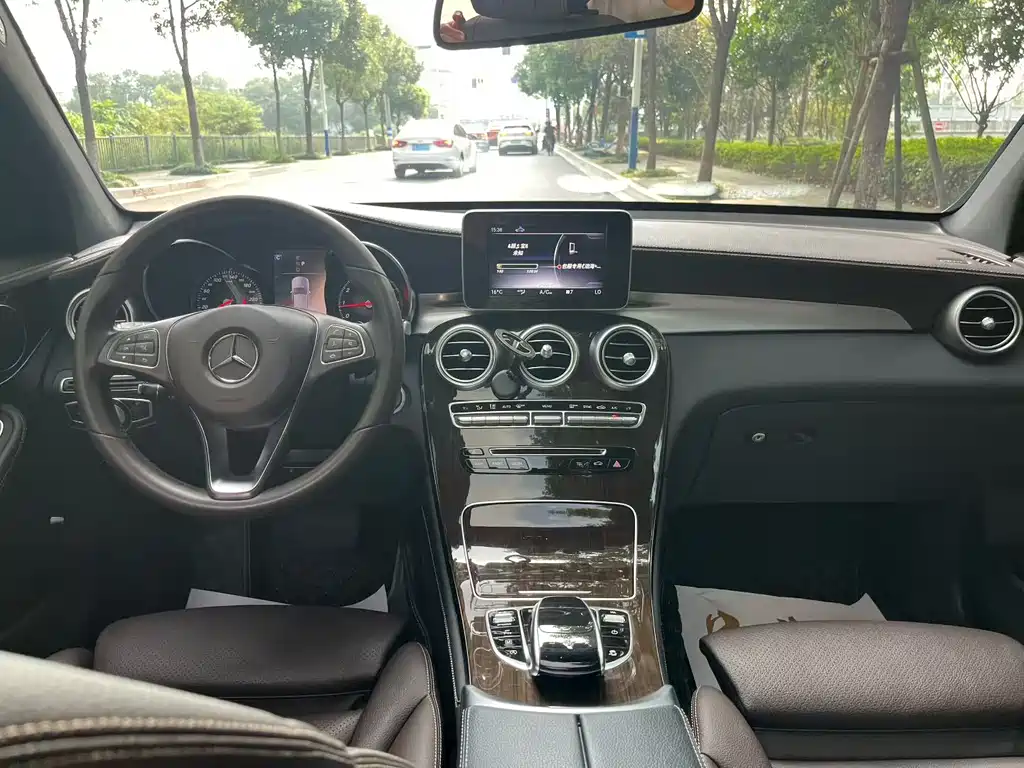 Mercedes-Benz GLC — миниатюра 8