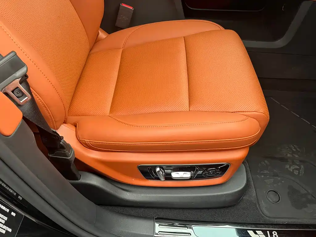 Li Auto Li L8 — миниатюра 13