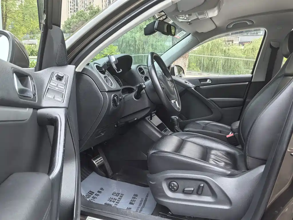 Volkswagen Tiguan — миниатюра 5