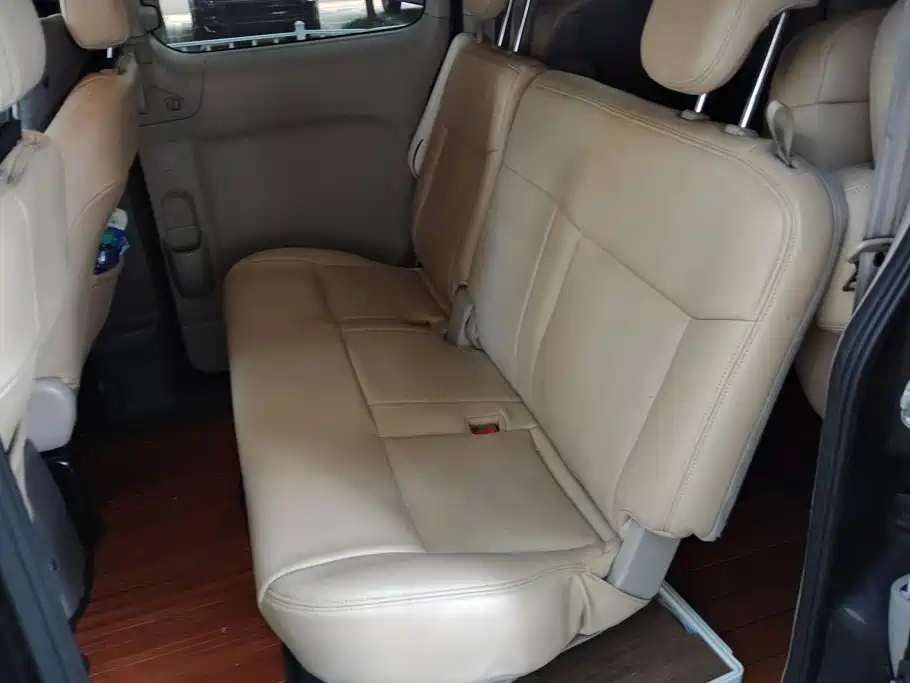 Nissan NV200 — миниатюра 11