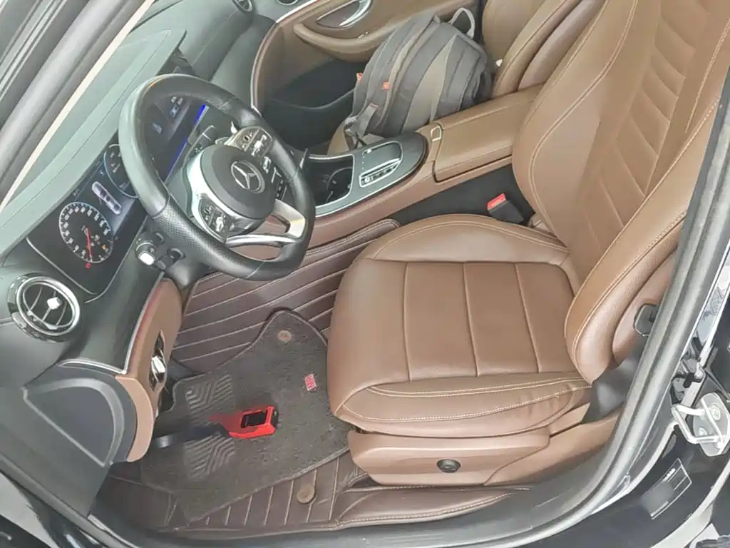 Mercedes-Benz E-Class — миниатюра 15