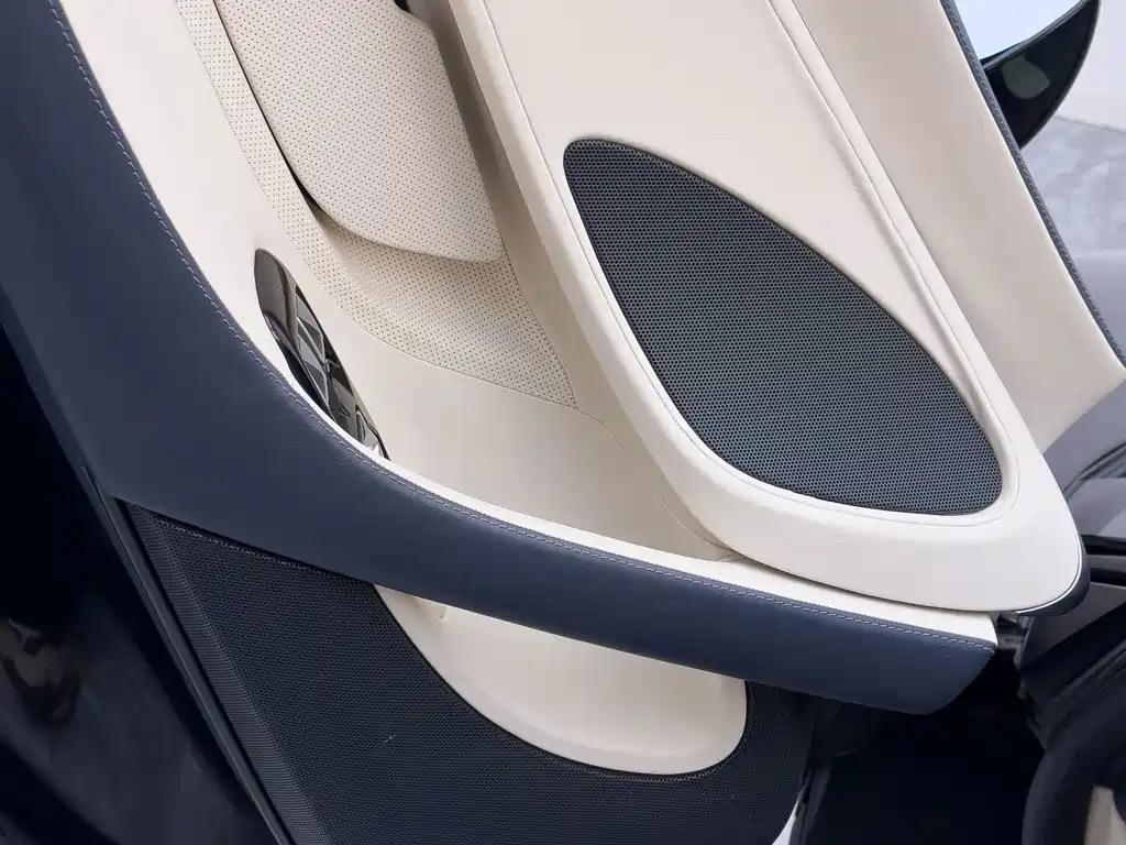McLaren GT — миниатюра 12