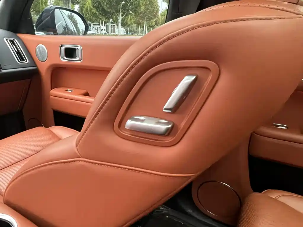 Li Auto Li L8 — миниатюра 16
