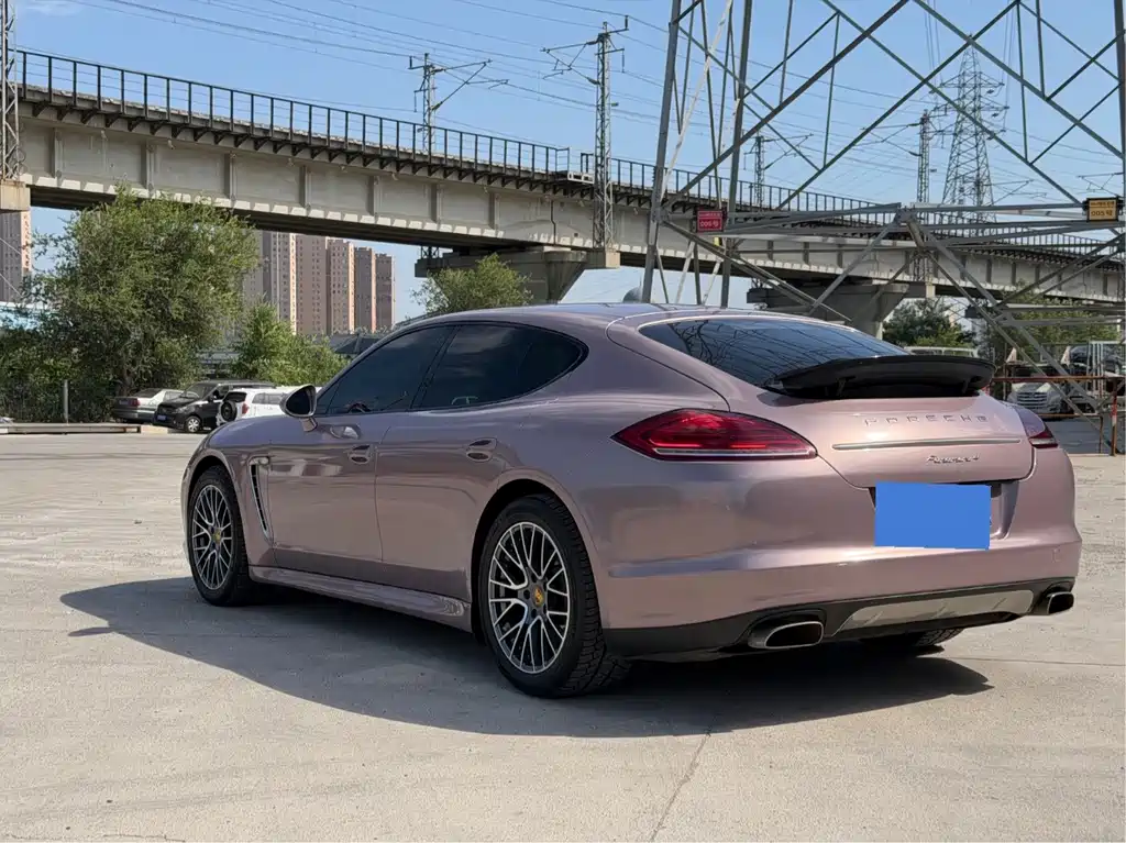 Porsche Panamera Panamera 4 Platinum Edition 3.6L, фото 4