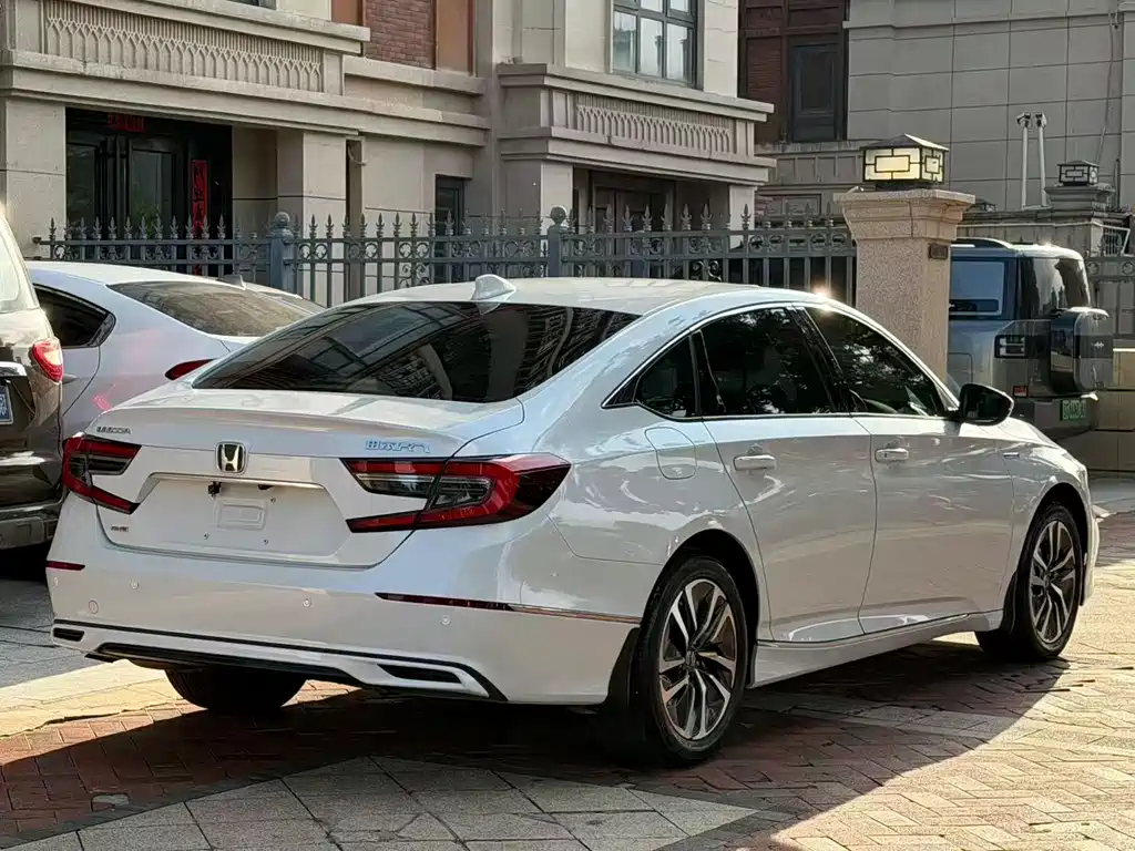 Honda Accord — миниатюра 9