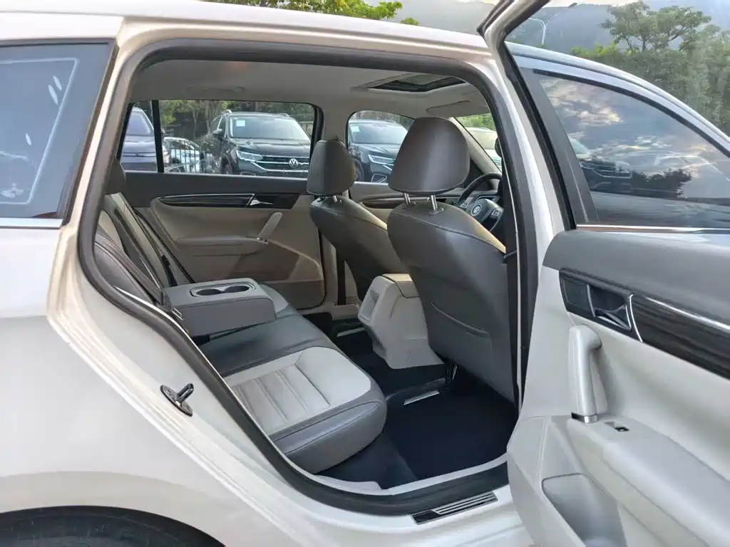 Volkswagen Gran Lavida — миниатюра 12