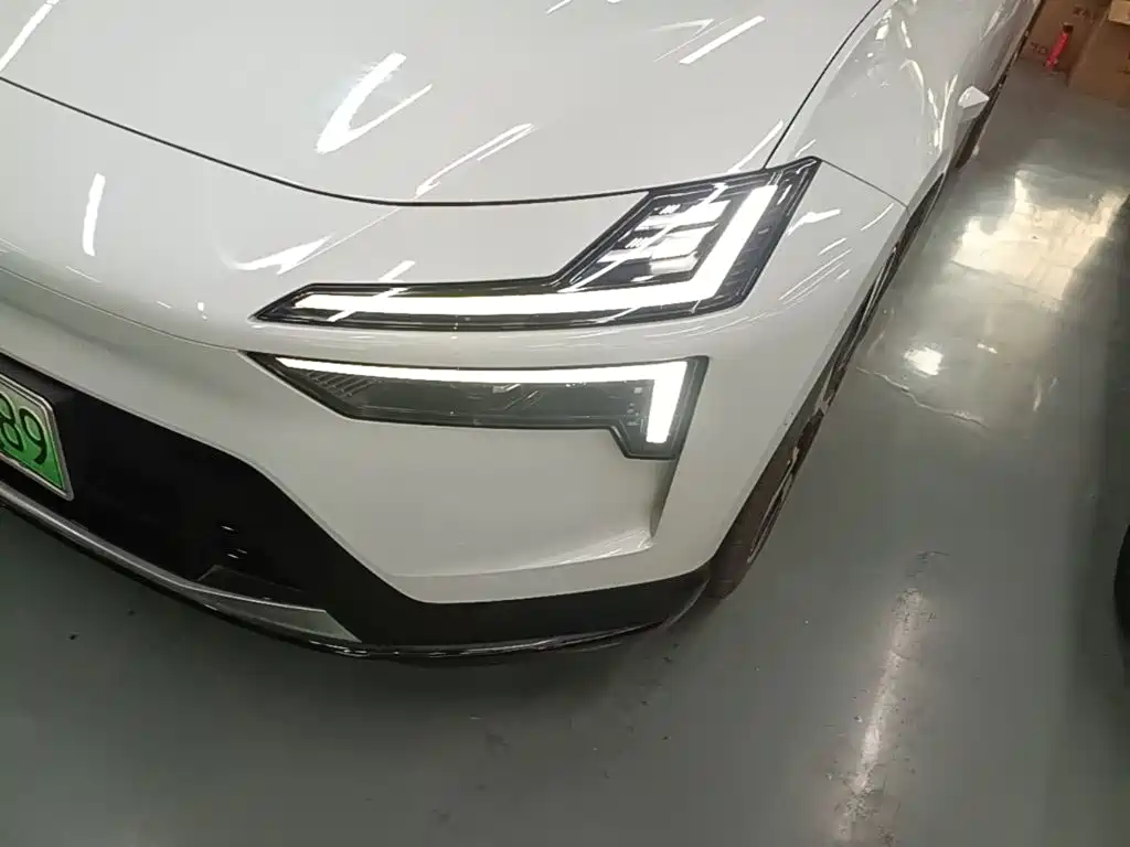 Polestar Polestar 4 — миниатюра 24