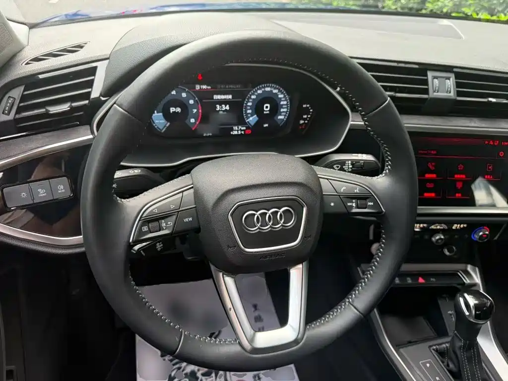 Audi Q3 — миниатюра 11