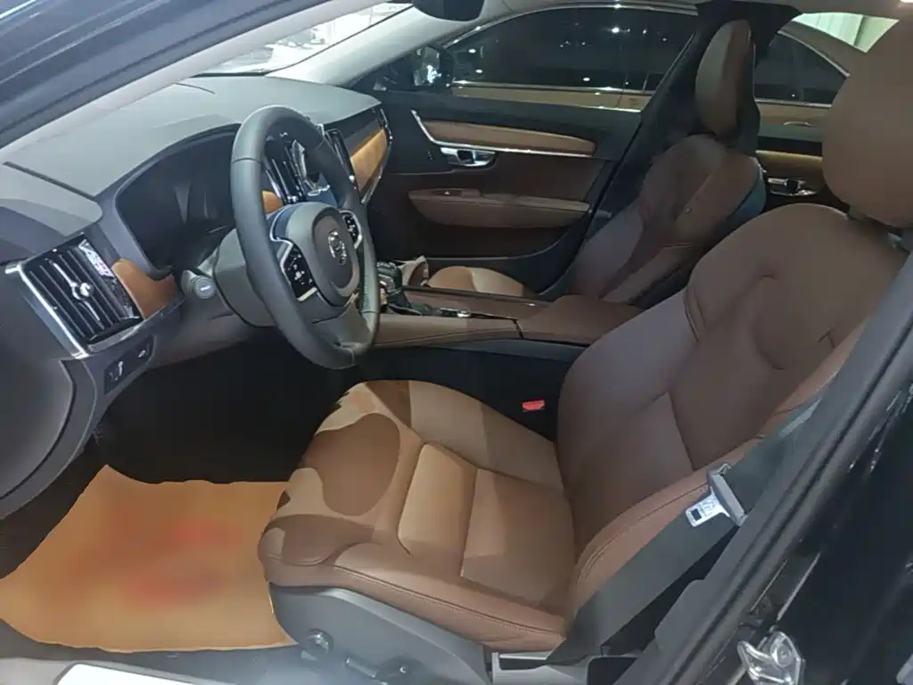 Volvo S90 — миниатюра 15