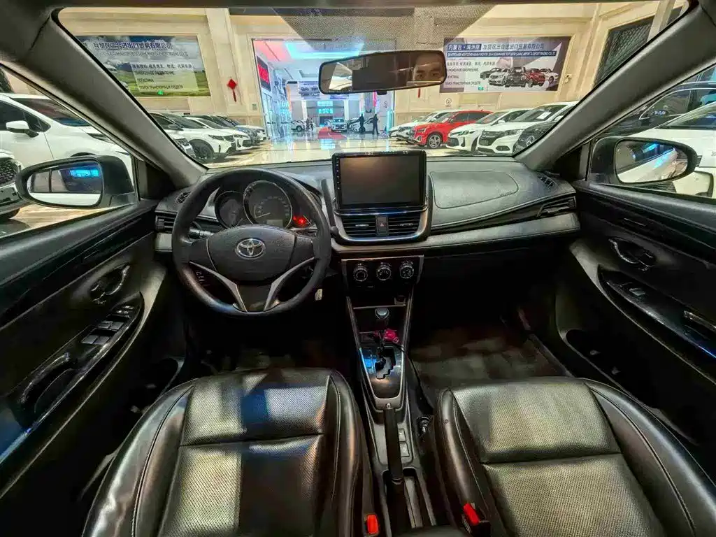 TOYOTA YARIS L ZHIXUAN