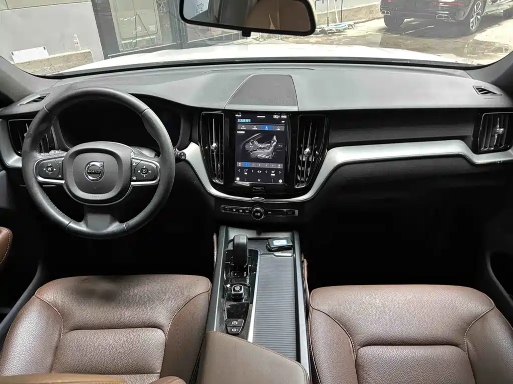 Volvo XC60 — миниатюра 3