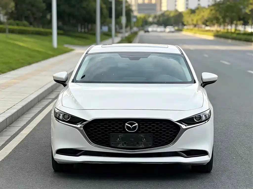Mazda 3 Axela — миниатюра 2