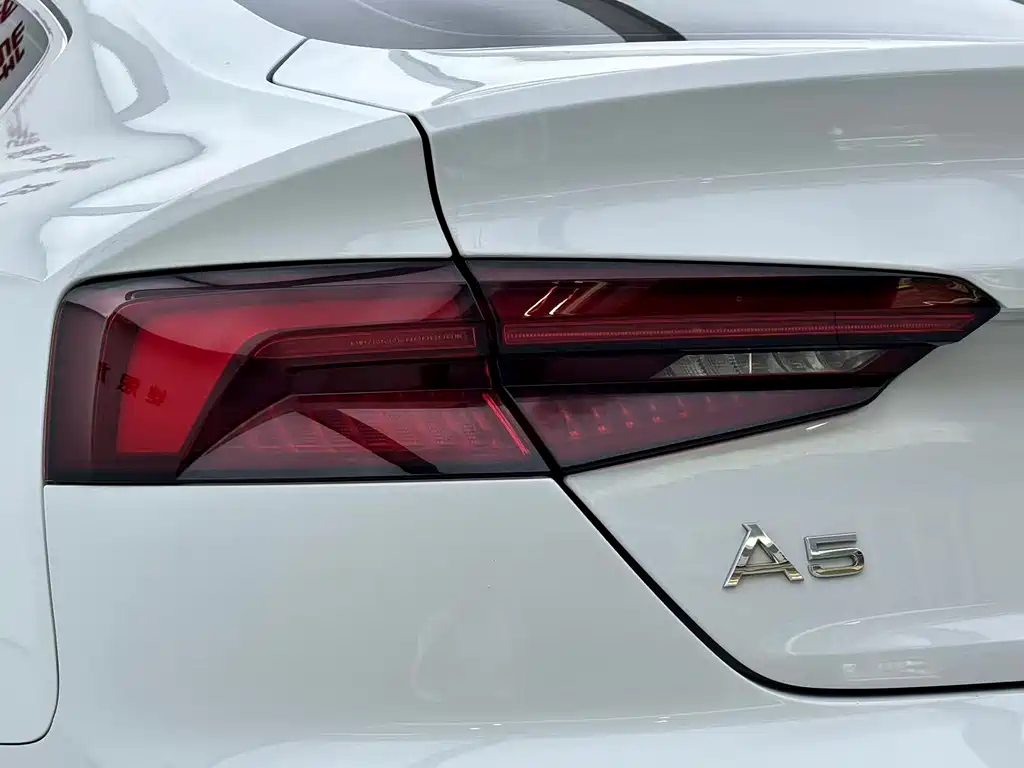Audi A5 (Import) — миниатюра 12