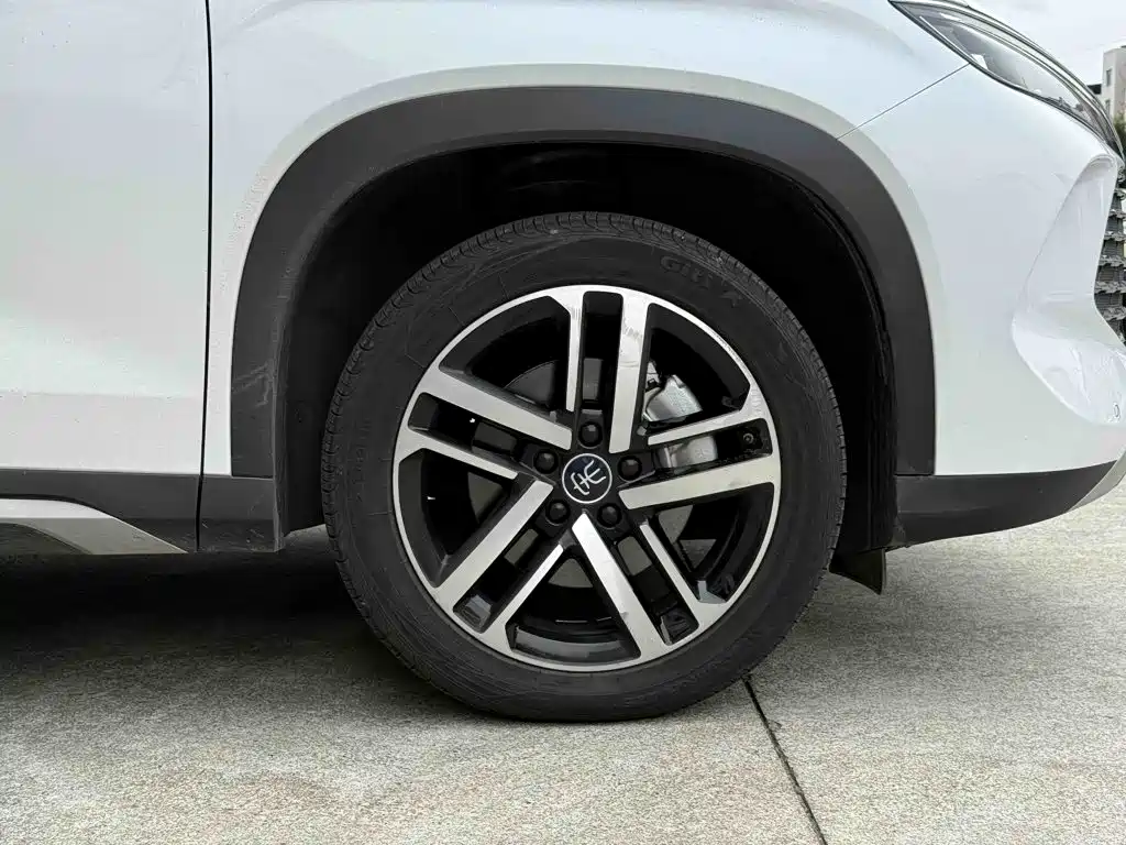 BYD L DM-i — миниатюра 5