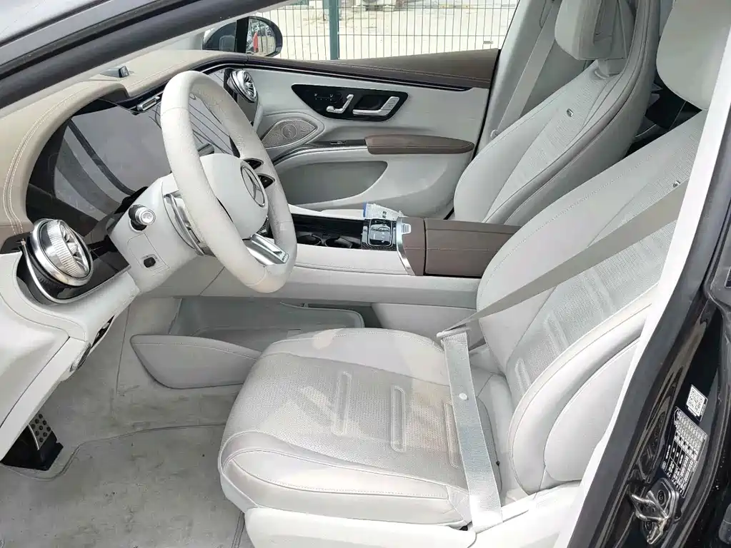 Mercedes-Benz EQS AMG — миниатюра 3