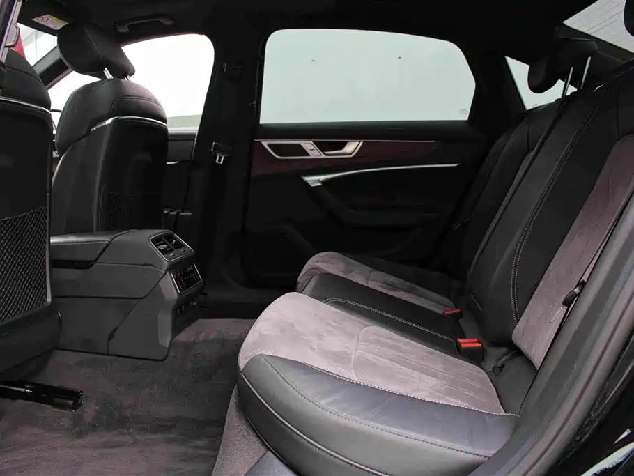 Audi A6L — миниатюра 7