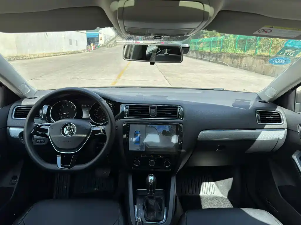 Volkswagen Sagitar — миниатюра 8