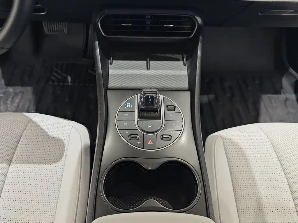 BYD Seal 05 DM-i — миниатюра 8