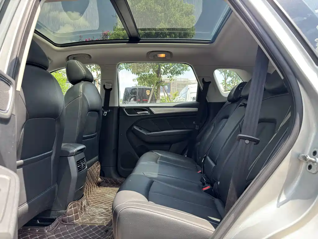 Roewe RX5 New Energy — миниатюра 10