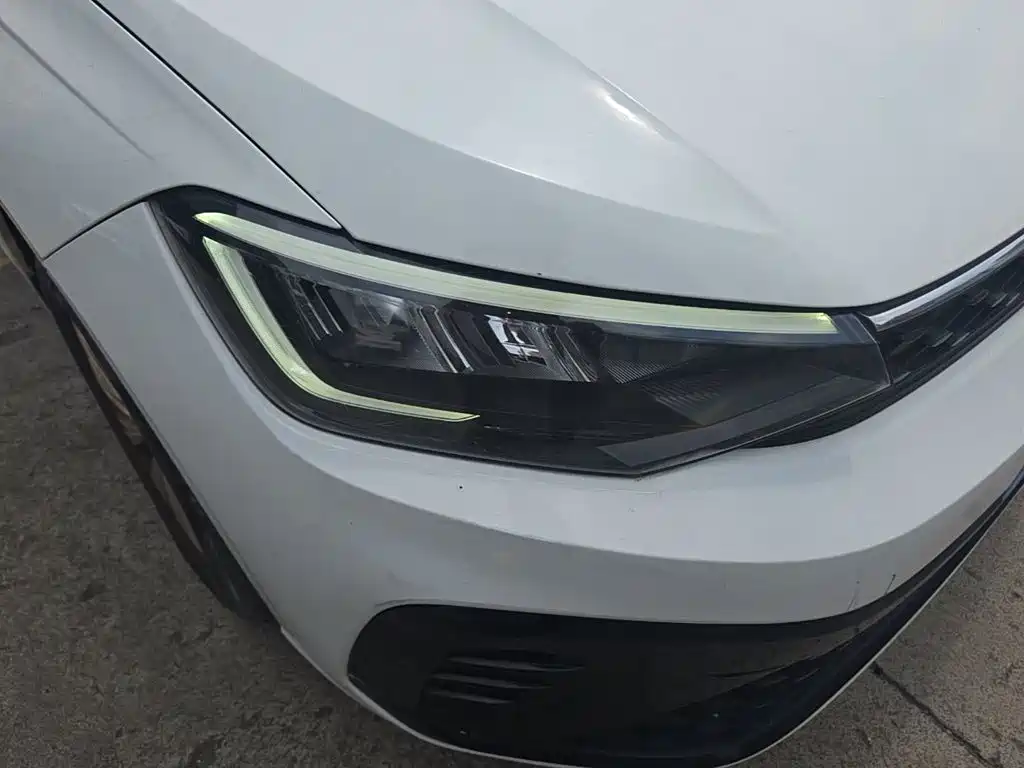 Volkswagen Lavida — миниатюра 11