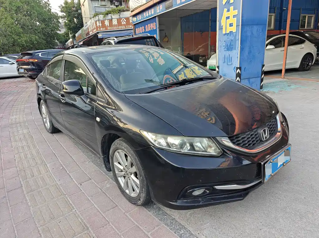 Honda Civic — миниатюра 3