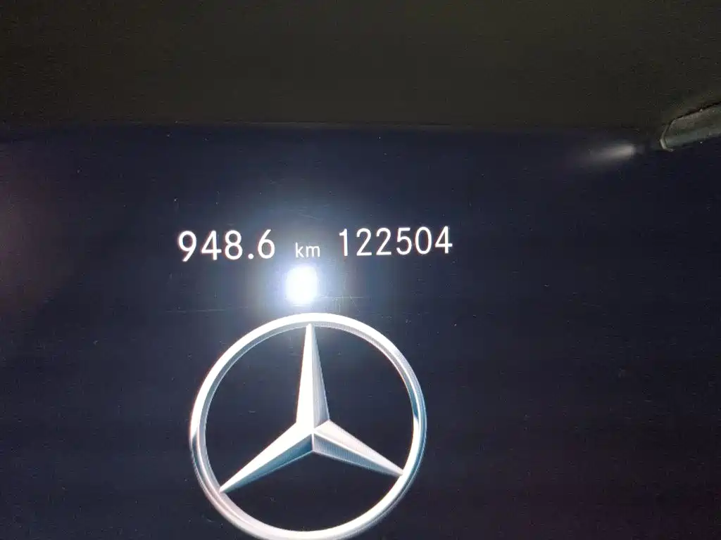 Mercedes-Benz C-Class — миниатюра 8