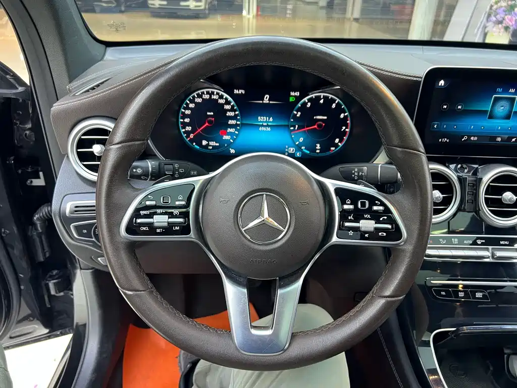 Mercedes-Benz GLC — миниатюра 14