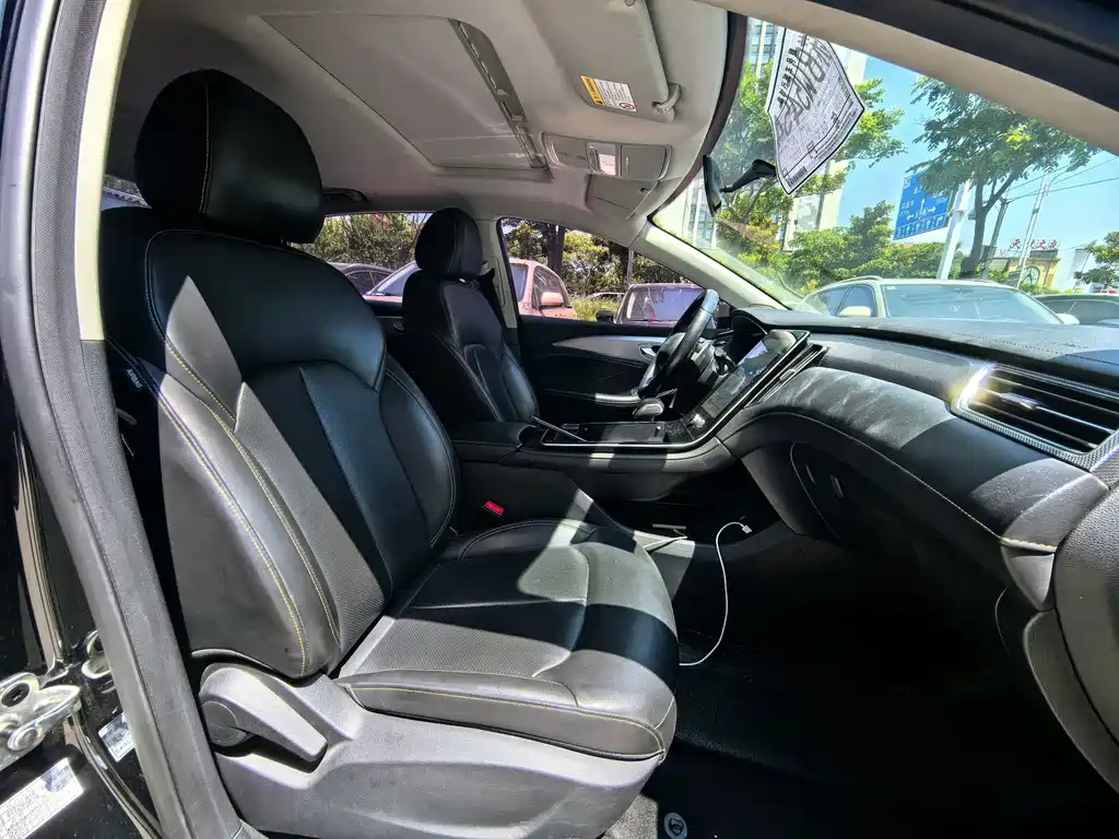 Roewe i6 MAX — миниатюра 22