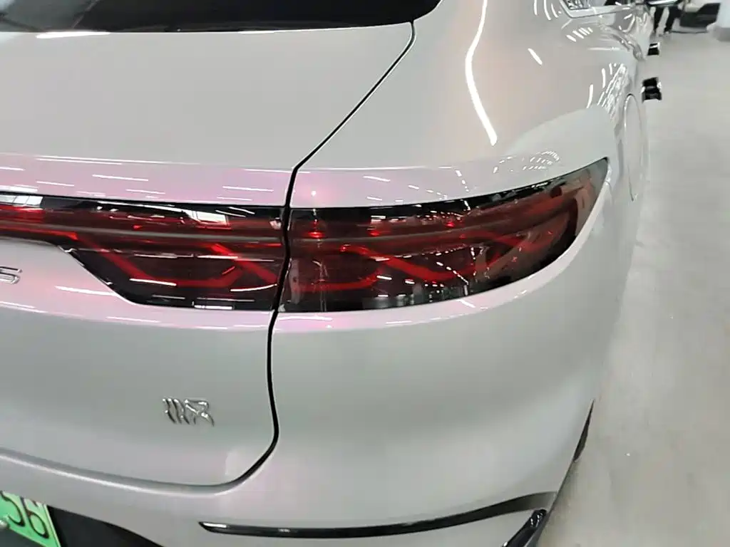 BYD Han — миниатюра 8