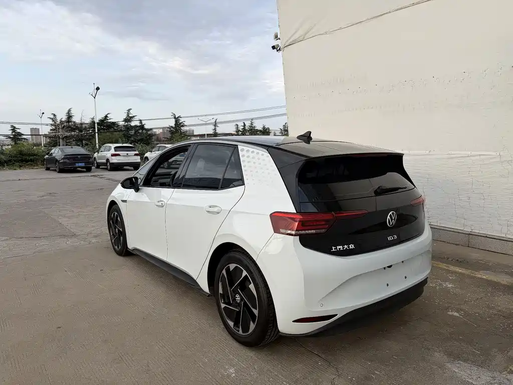 Volkswagen ID.3 — миниатюра 7