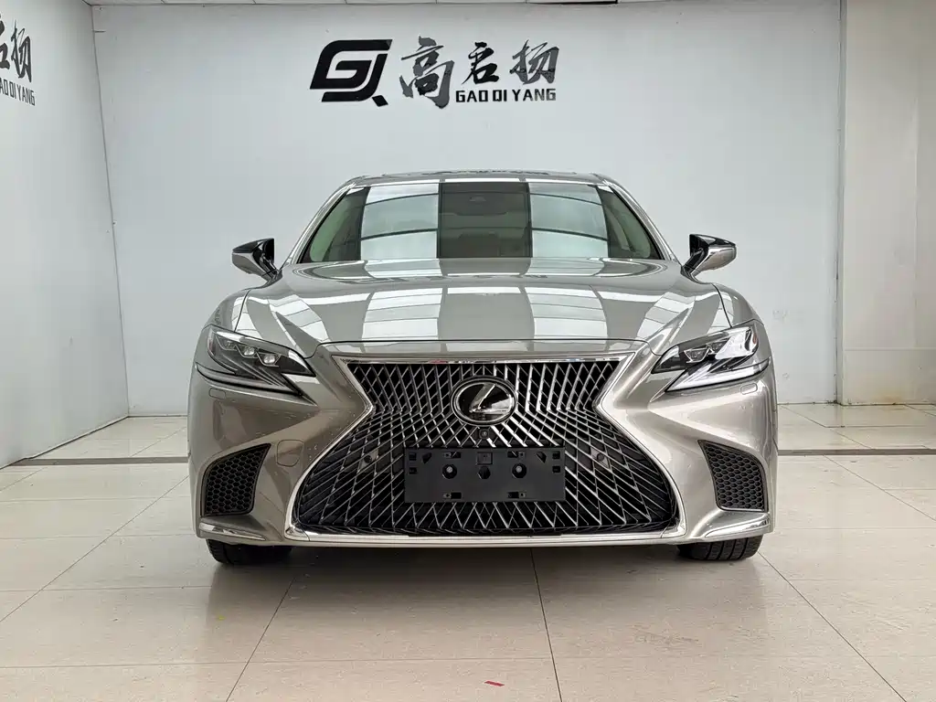 Lexus LS — миниатюра 2