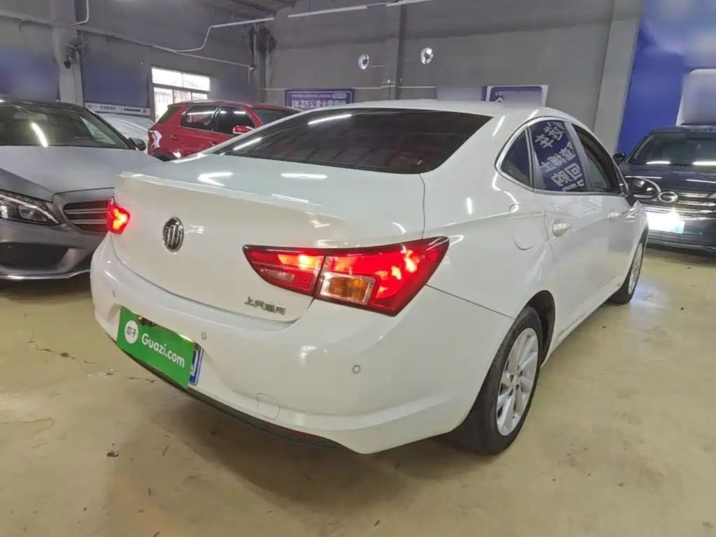 Buick Verano — миниатюра 7