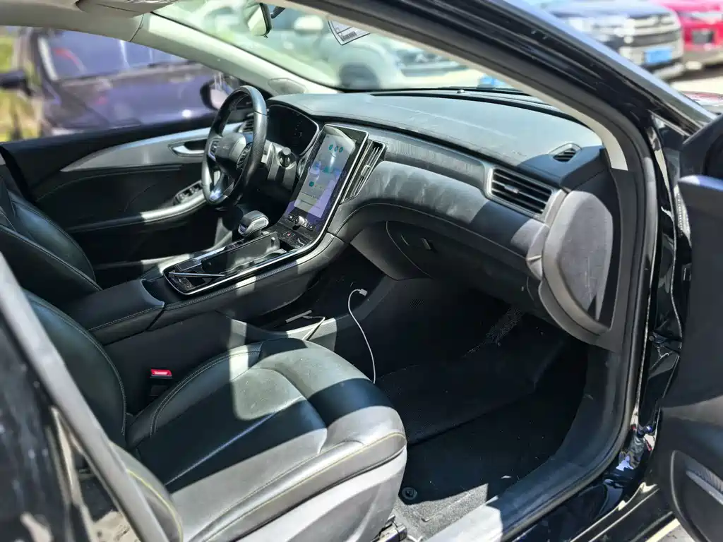 Roewe i6 MAX — миниатюра 20