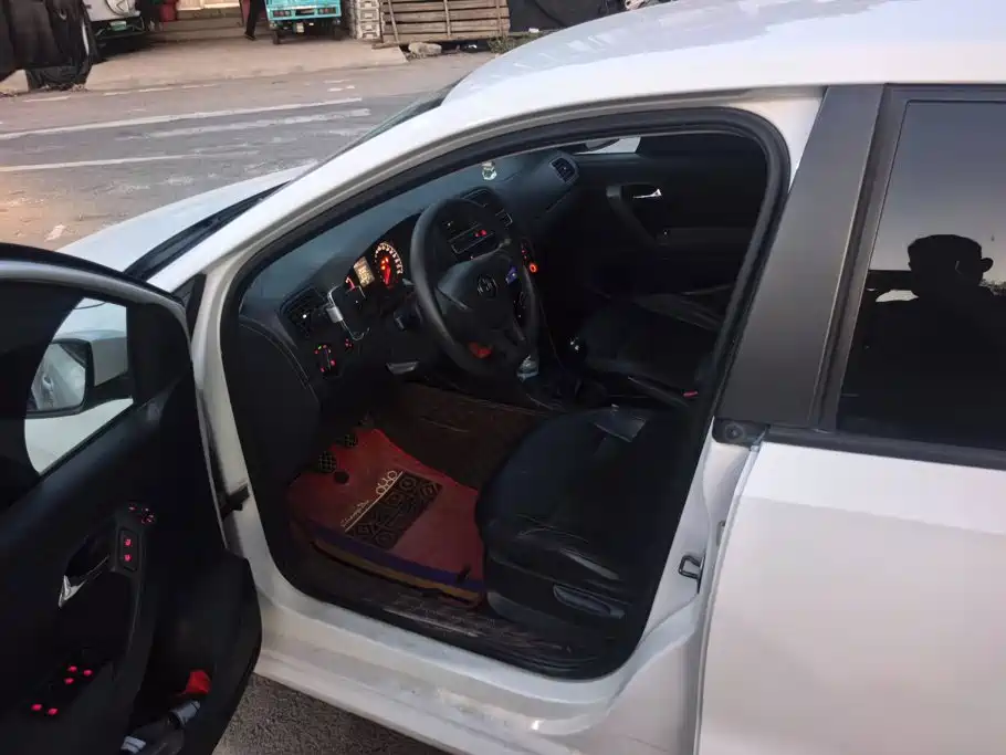 Volkswagen Polo — миниатюра 9