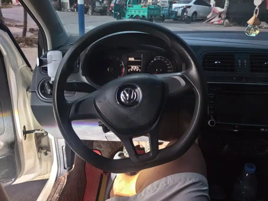 Volkswagen Polo — миниатюра 15