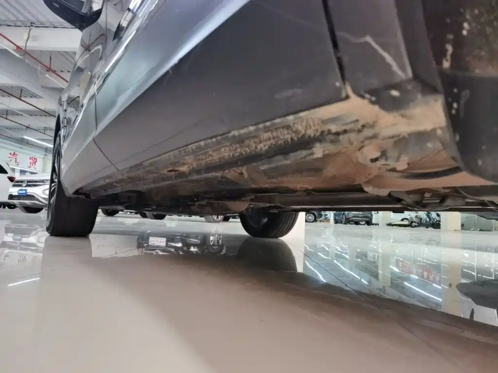 Volkswagen Tiguan L — миниатюра 22