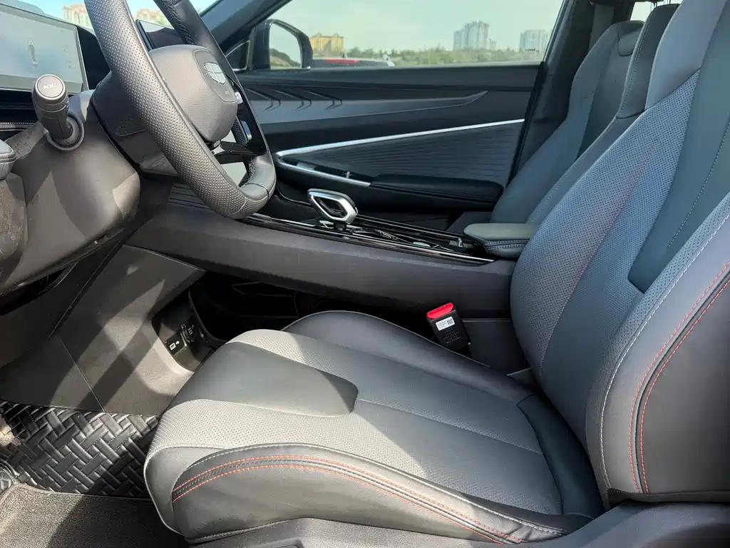 Geely Boyue — миниатюра 4