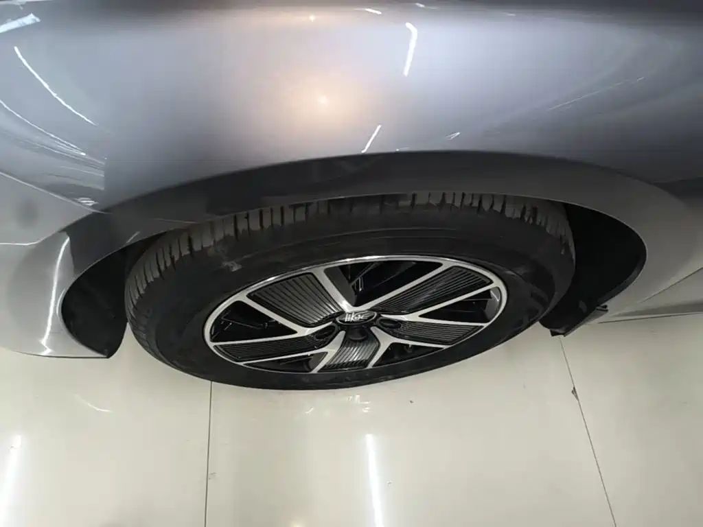 BYD Qin L — миниатюра 23