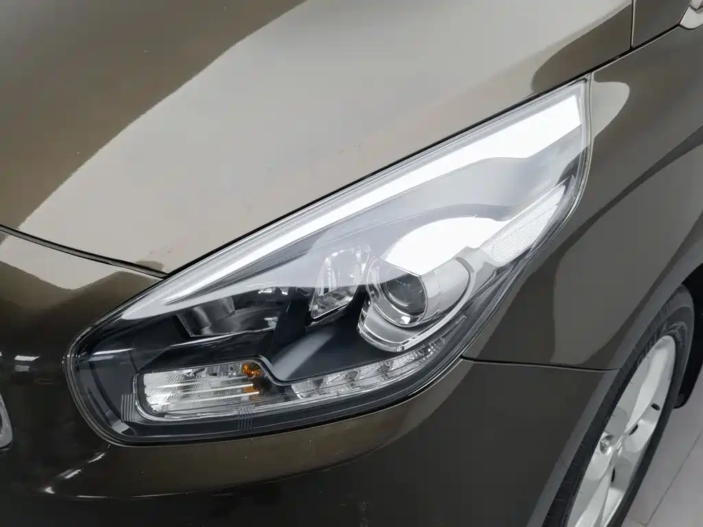 Kia Carens — миниатюра 7