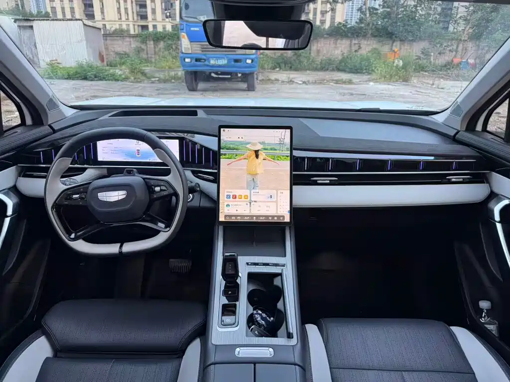 Geely Boyue L — миниатюра 6
