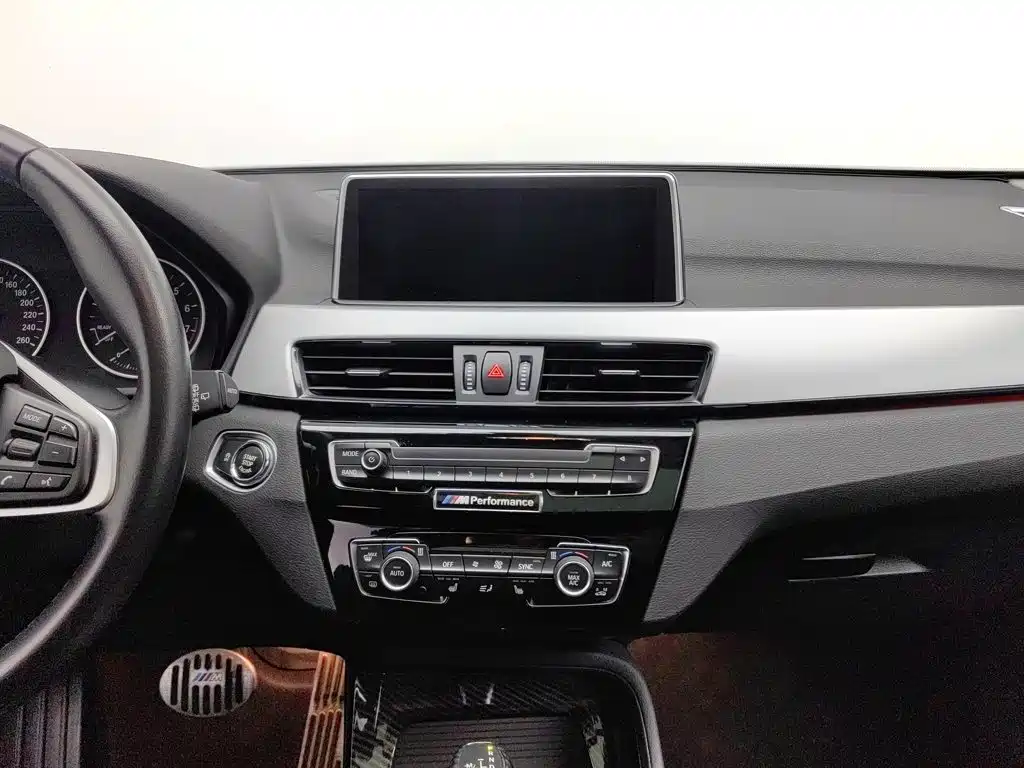 BMW X1 — миниатюра 12