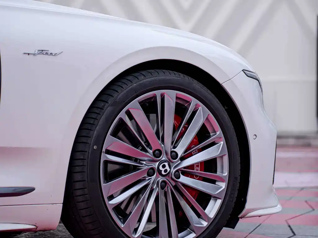 BENTLEY CONTINENTAL PLUG IN HYBRID