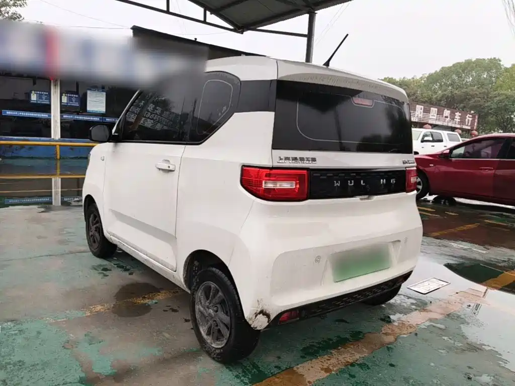 Wuling MINIEV — миниатюра 5