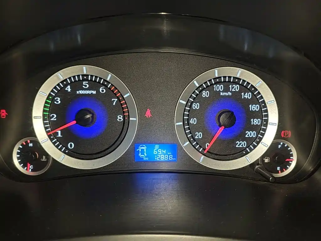 Geely King Kong — миниатюра 12