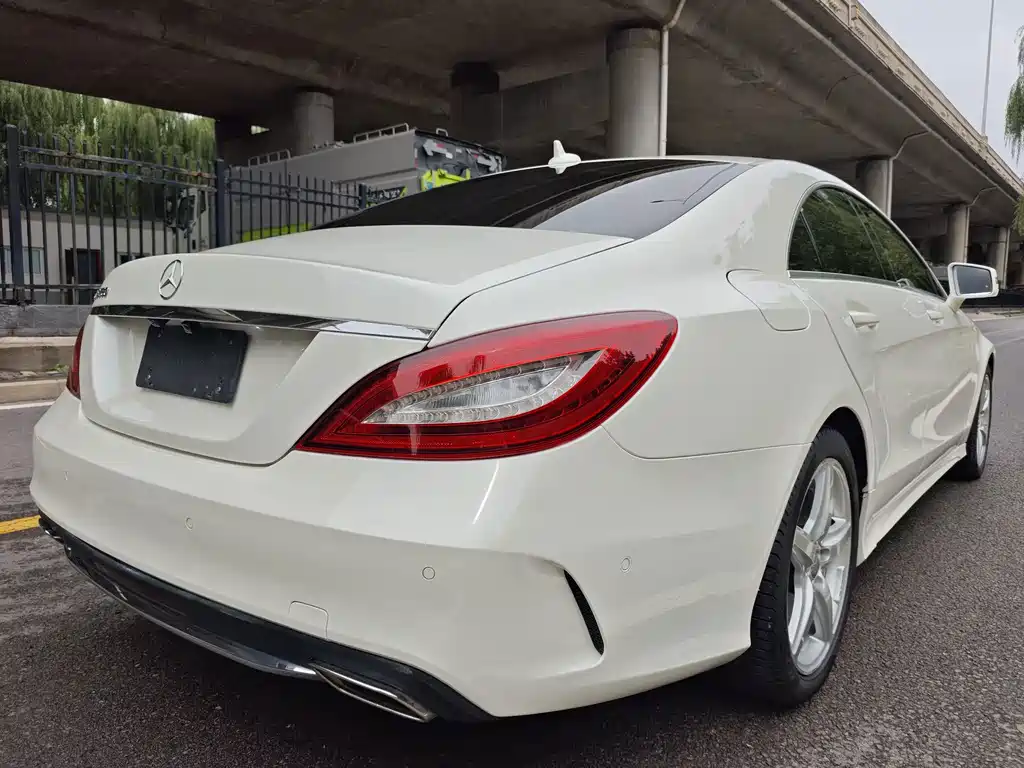 Mercedes-Benz CLS — миниатюра 9