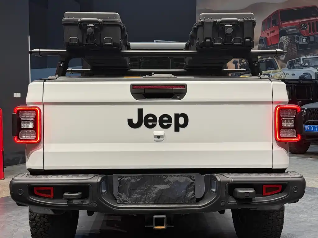 Jeep Gladiator — миниатюра 10