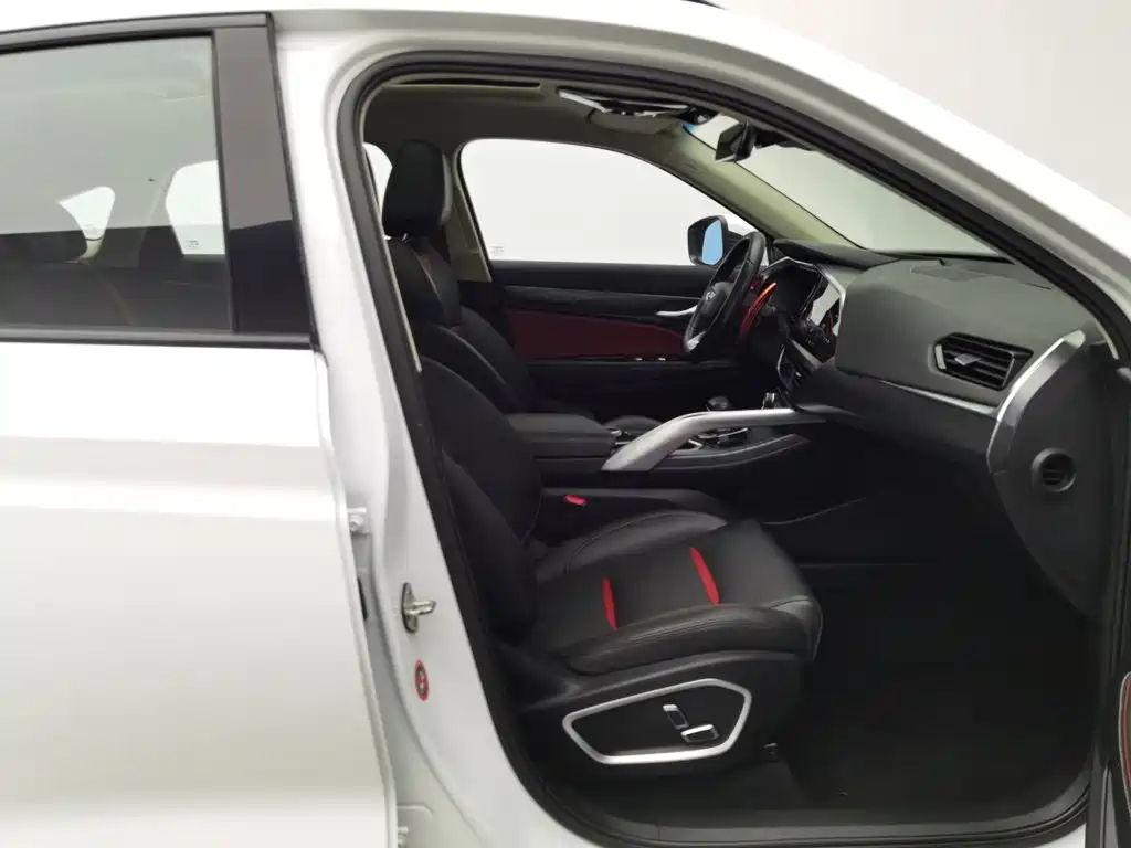 Geely Xingyue — миниатюра 23